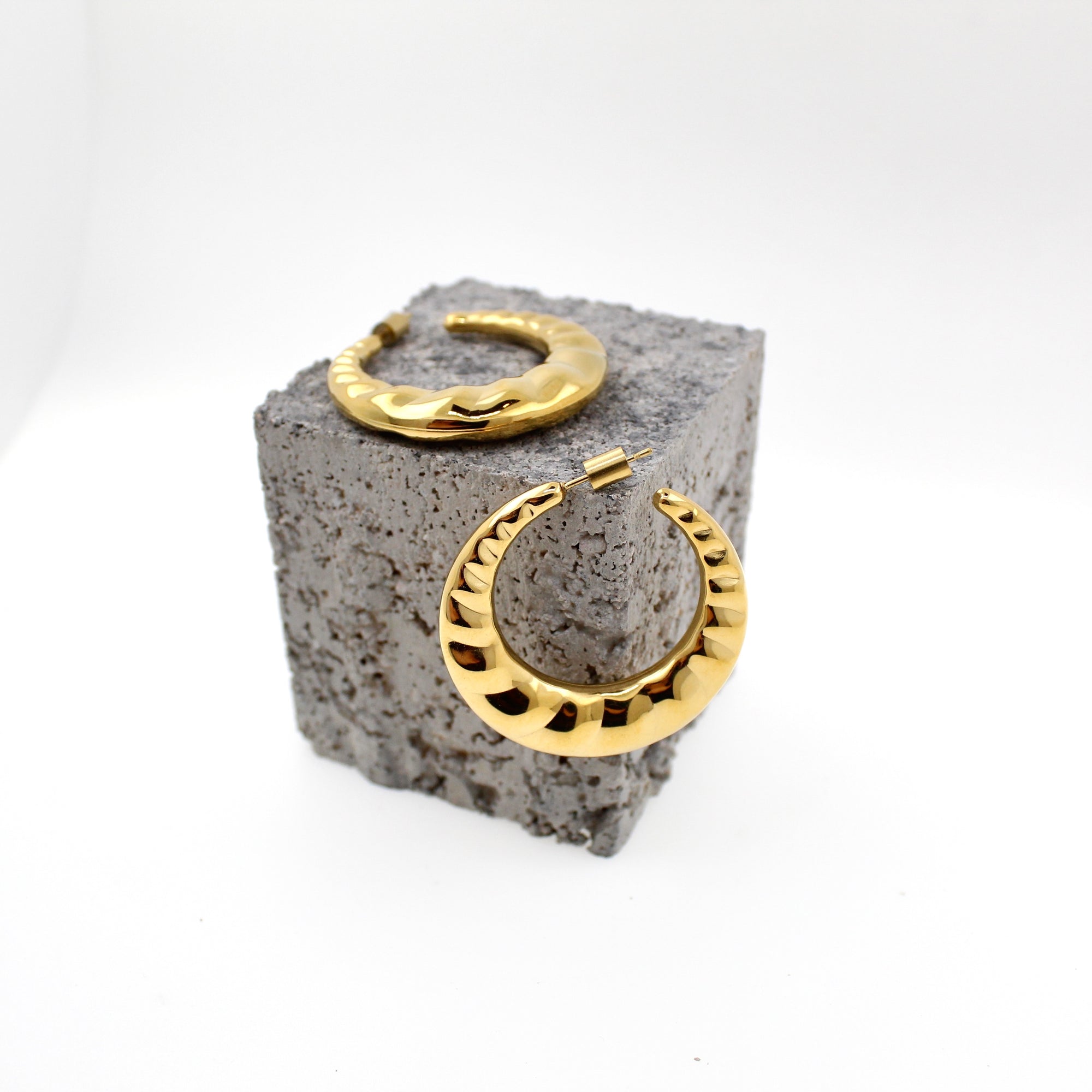 PENDIENTES GEMMA ACERO ORO
