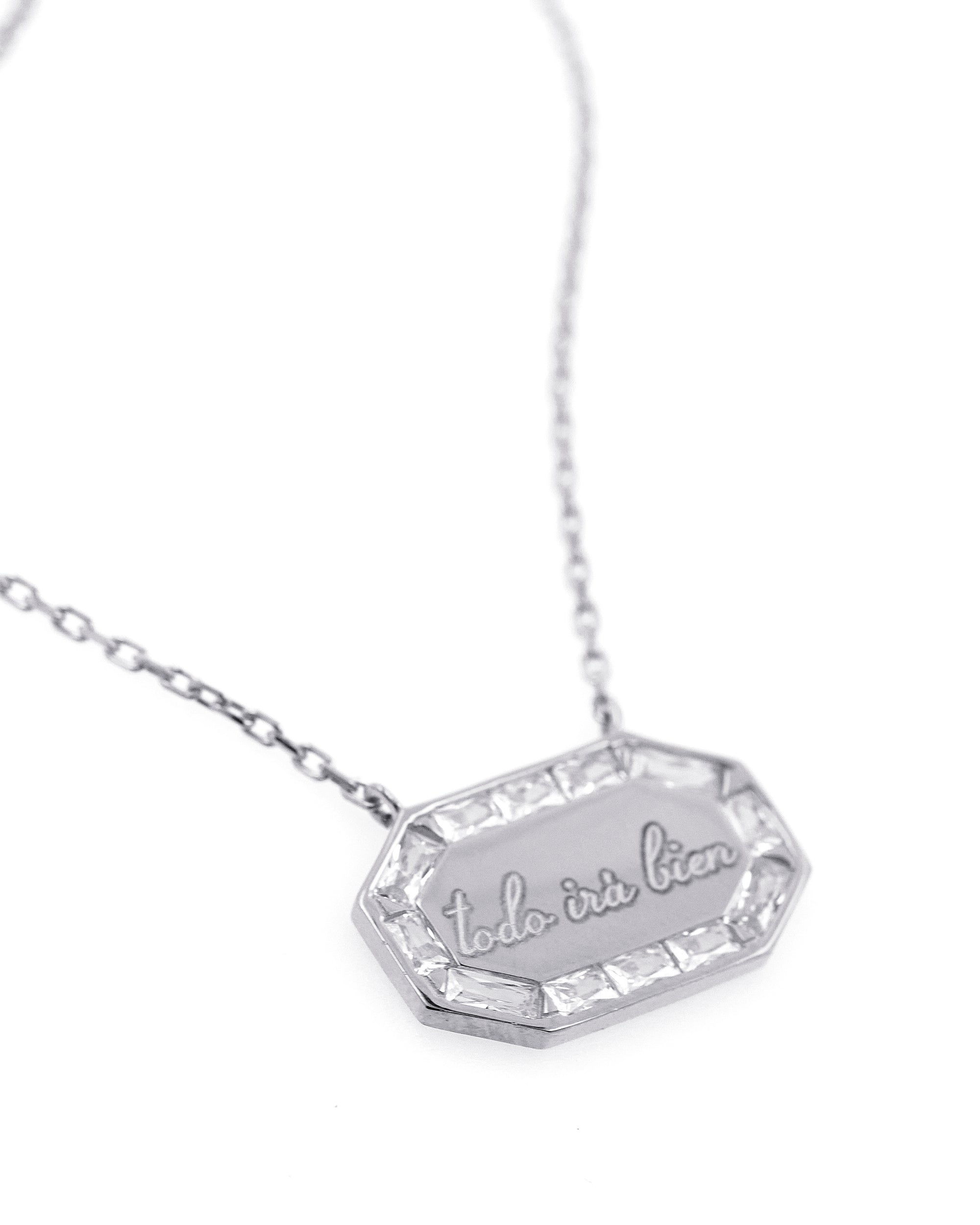 COLGANTE PLACA X BEI_URI PLATA